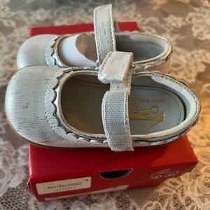 See Kai Run shoes (New with original box) Size 7 toddler
